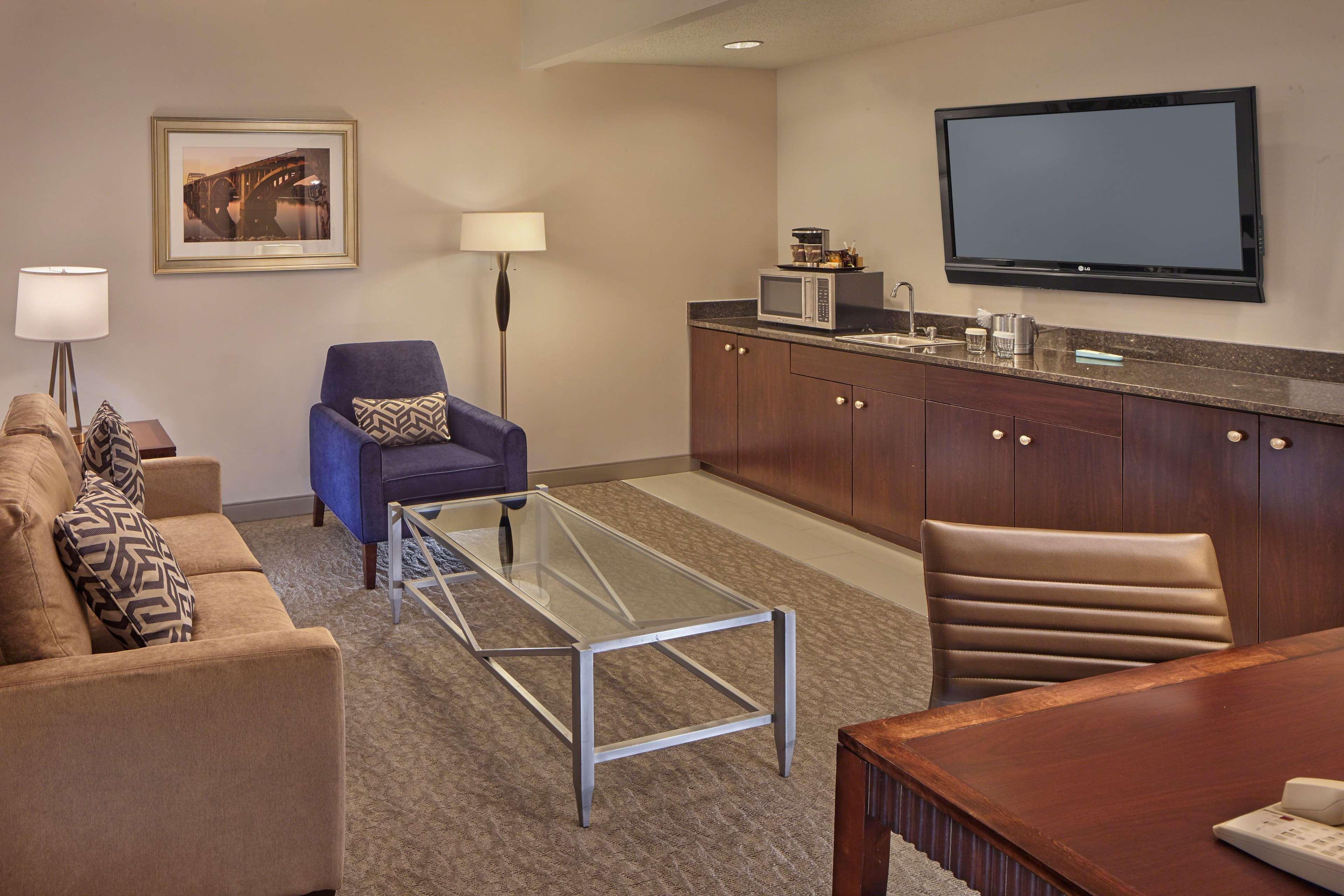 Doubletree By Hilton Little Rock Hotell Exteriör bild