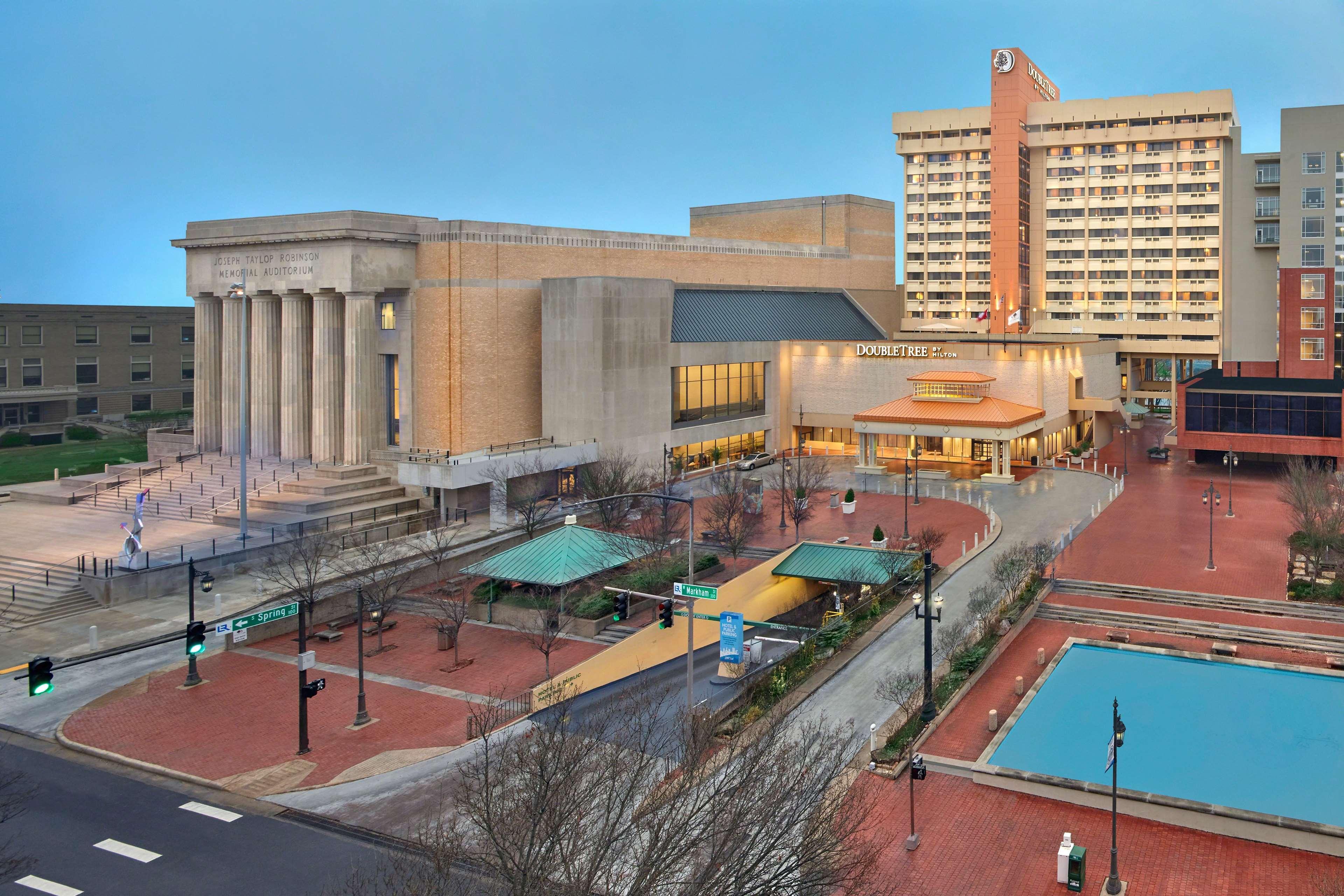 Doubletree By Hilton Little Rock Hotell Exteriör bild