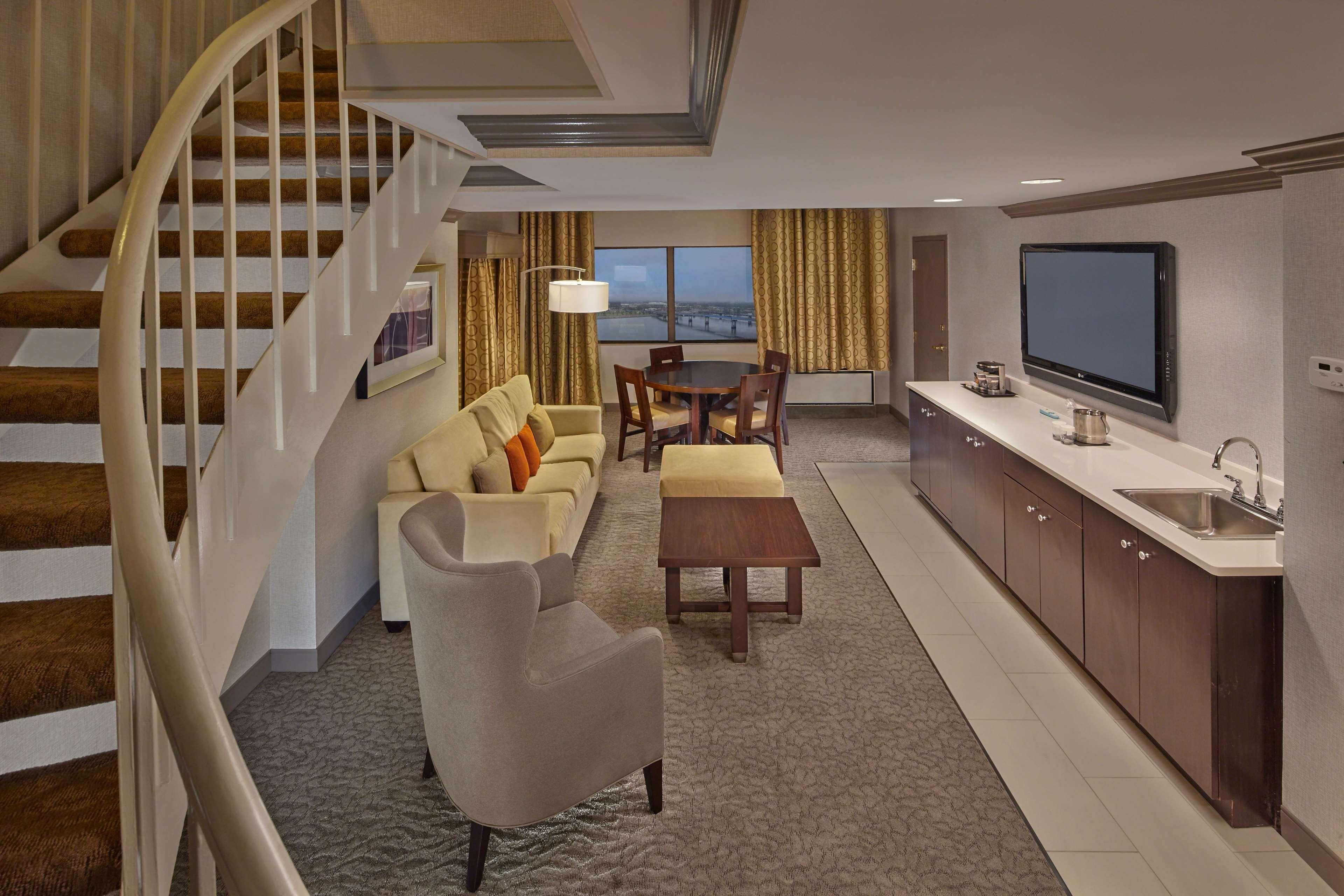 Doubletree By Hilton Little Rock Hotell Exteriör bild