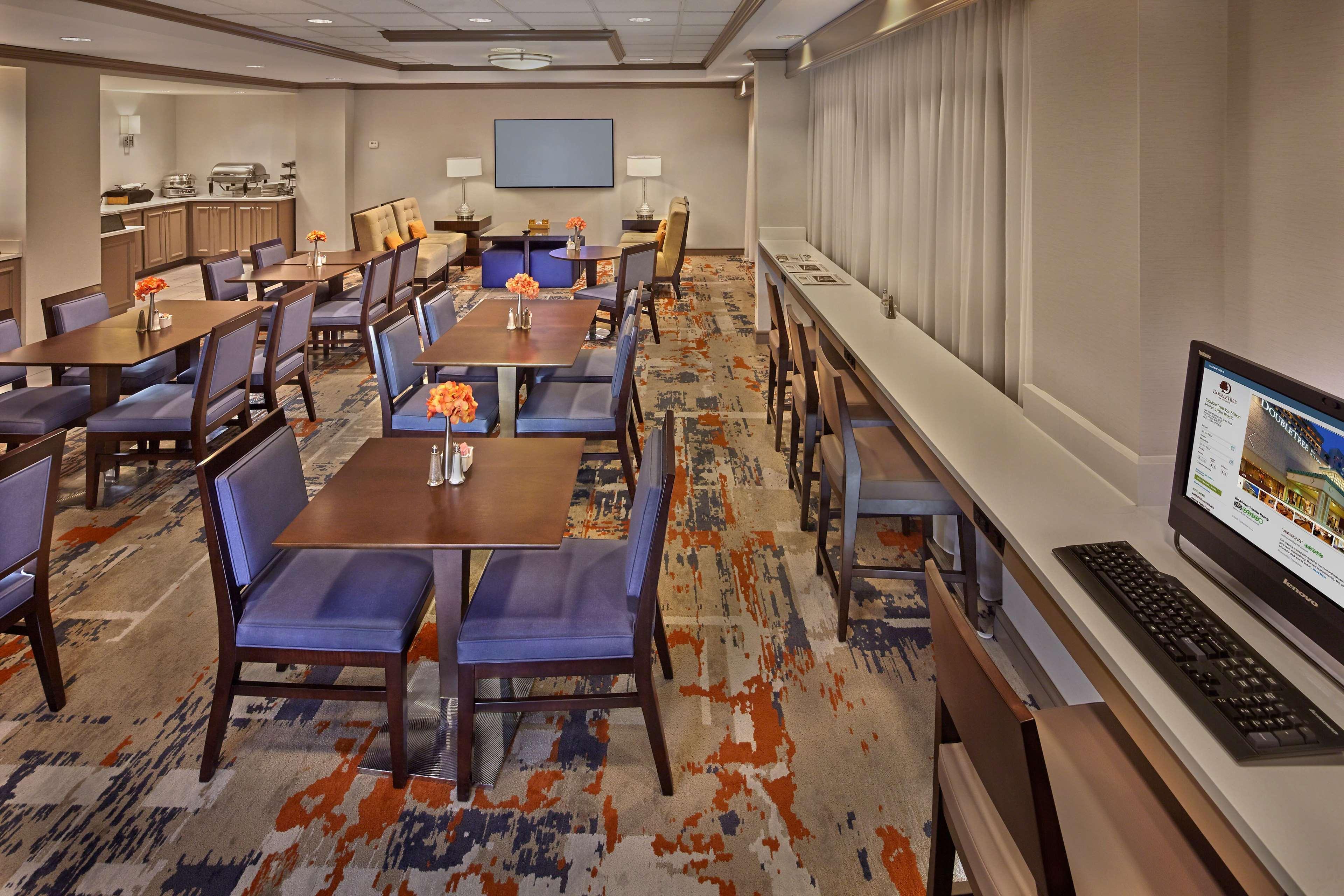 Doubletree By Hilton Little Rock Hotell Exteriör bild