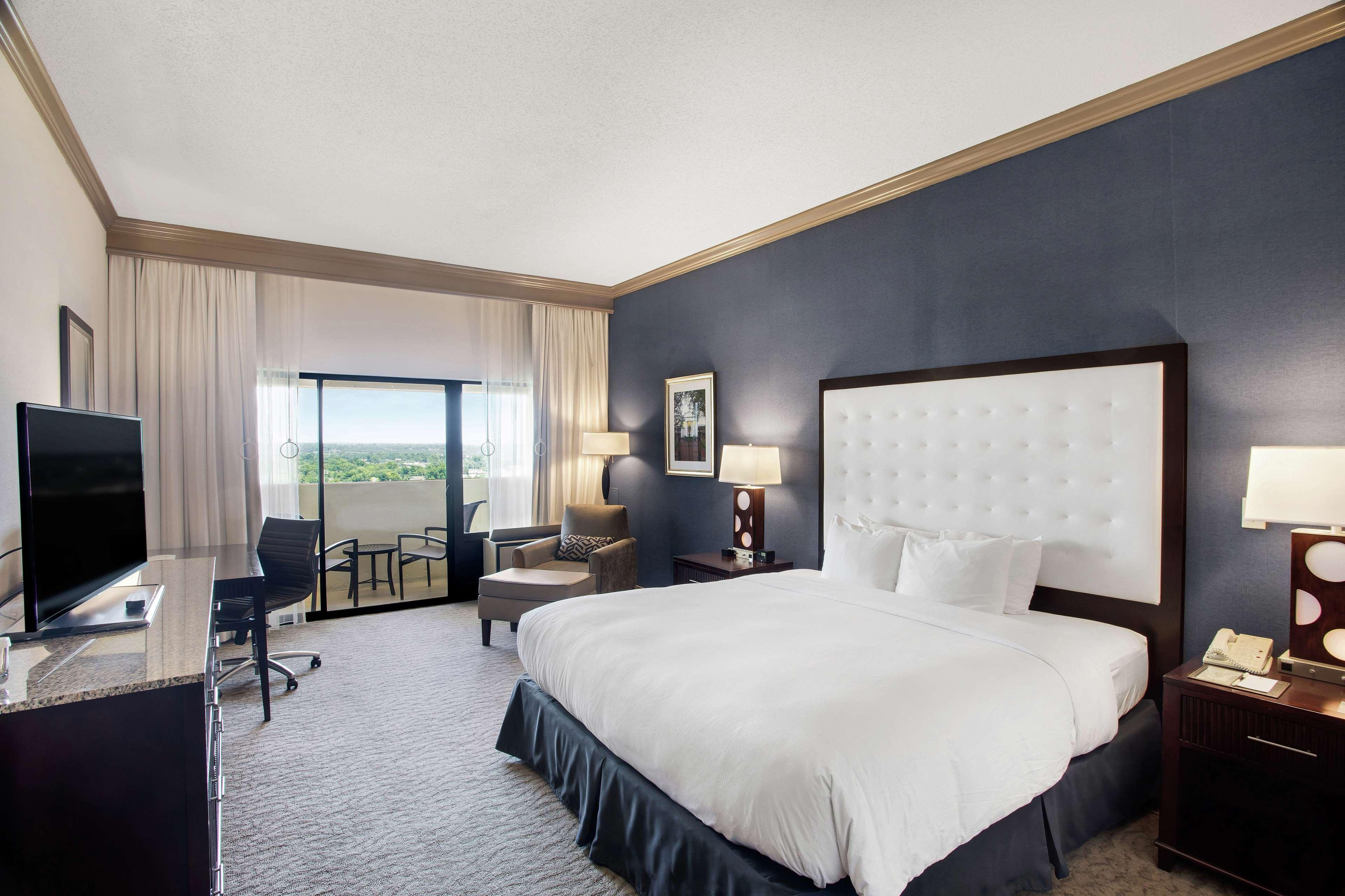 Doubletree By Hilton Little Rock Hotell Exteriör bild