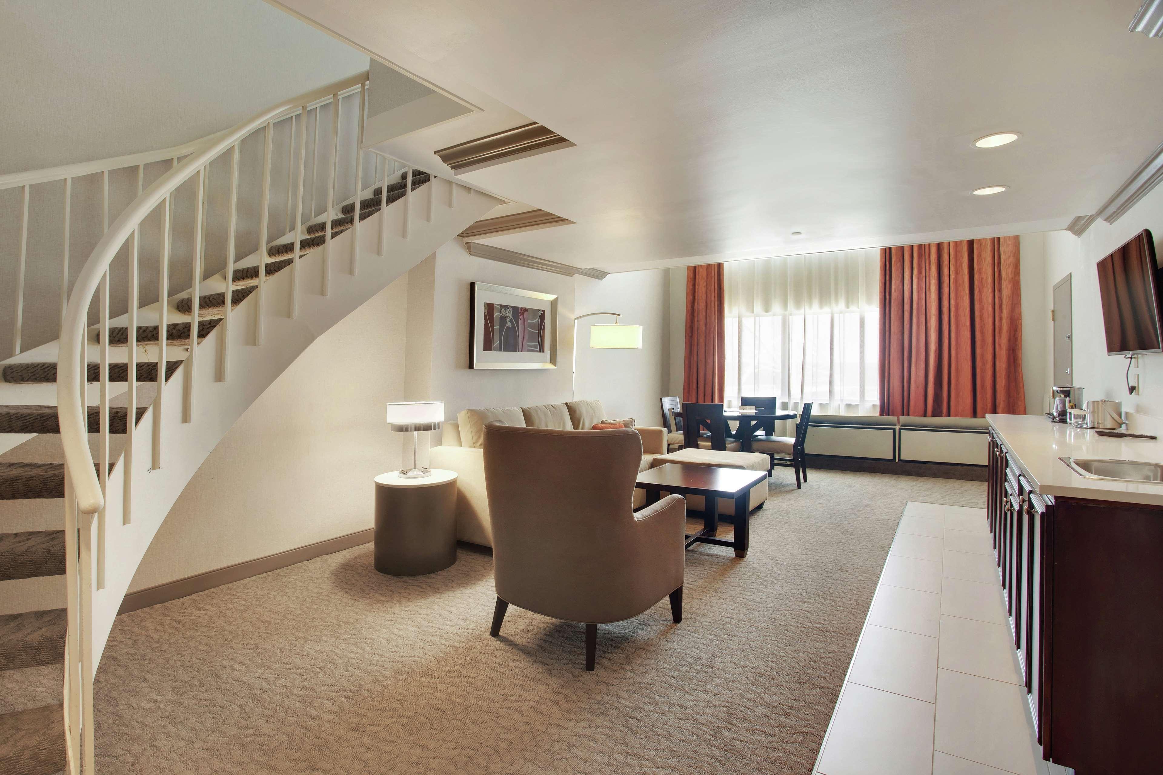 Doubletree By Hilton Little Rock Hotell Exteriör bild