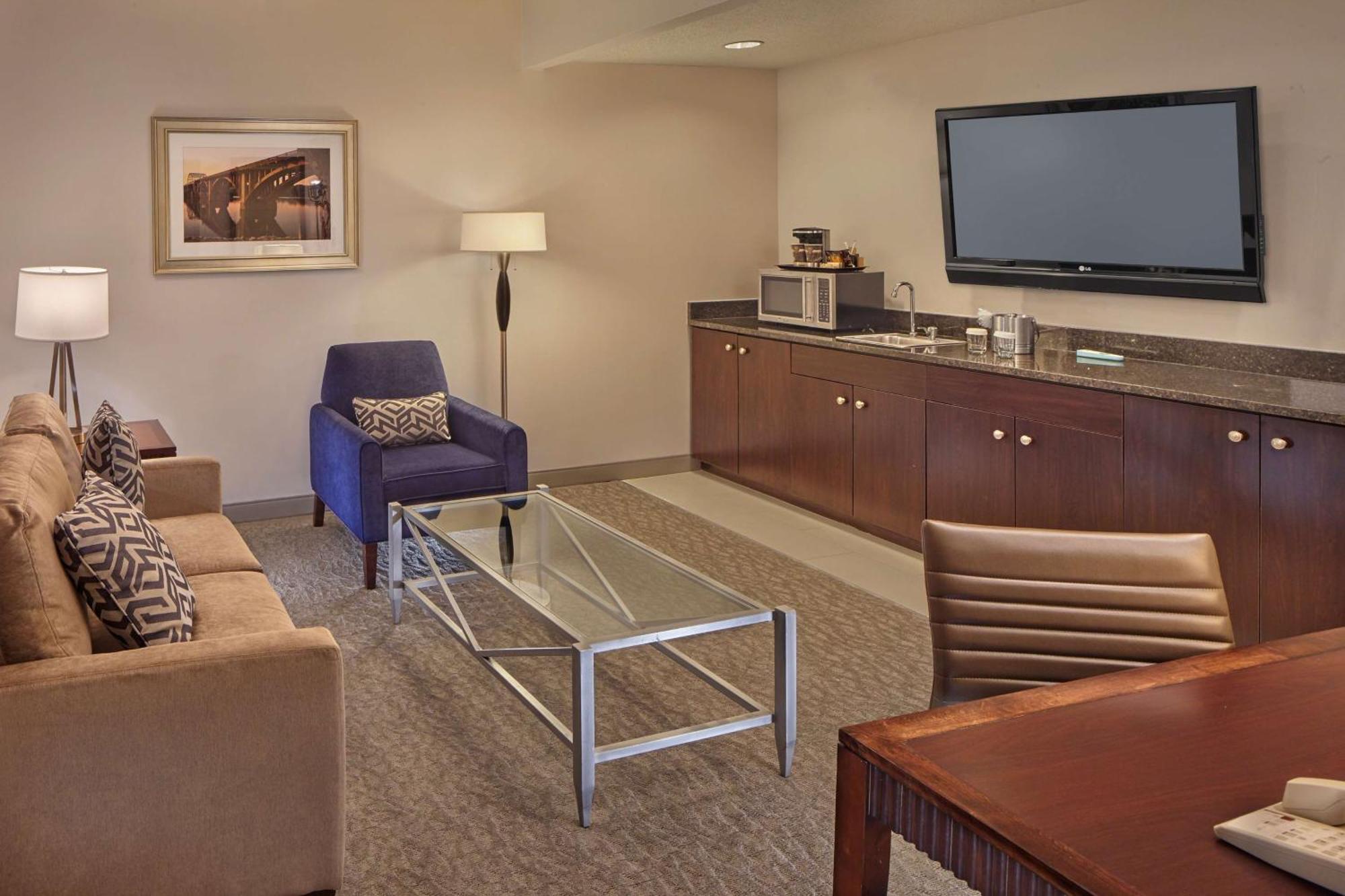 Doubletree By Hilton Little Rock Hotell Exteriör bild