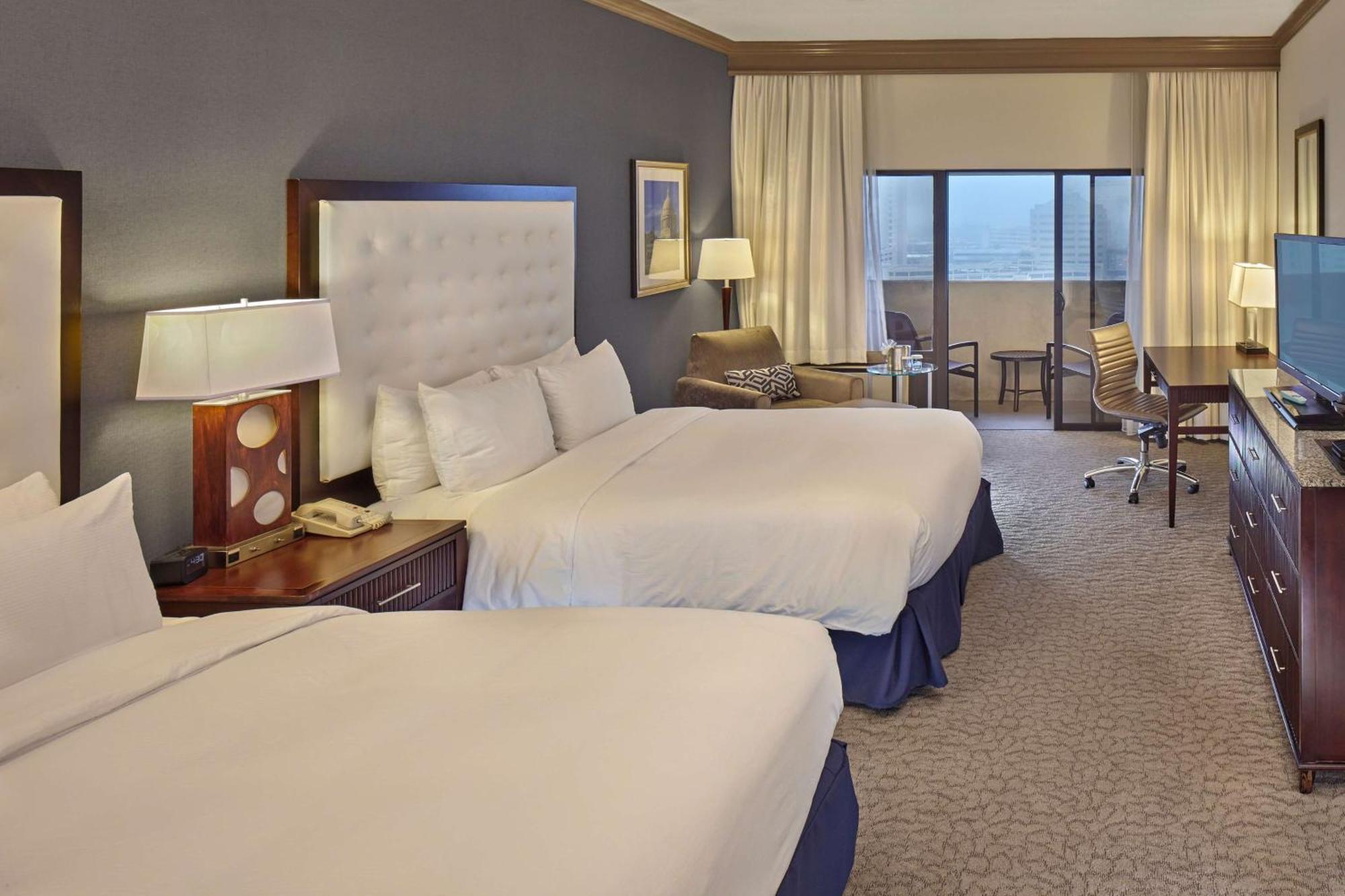 Doubletree By Hilton Little Rock Hotell Exteriör bild