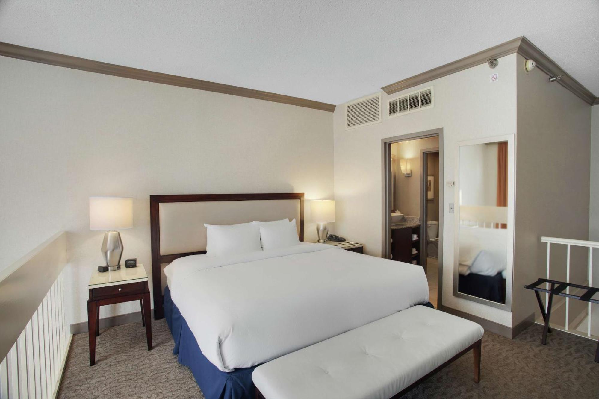 Doubletree By Hilton Little Rock Hotell Exteriör bild