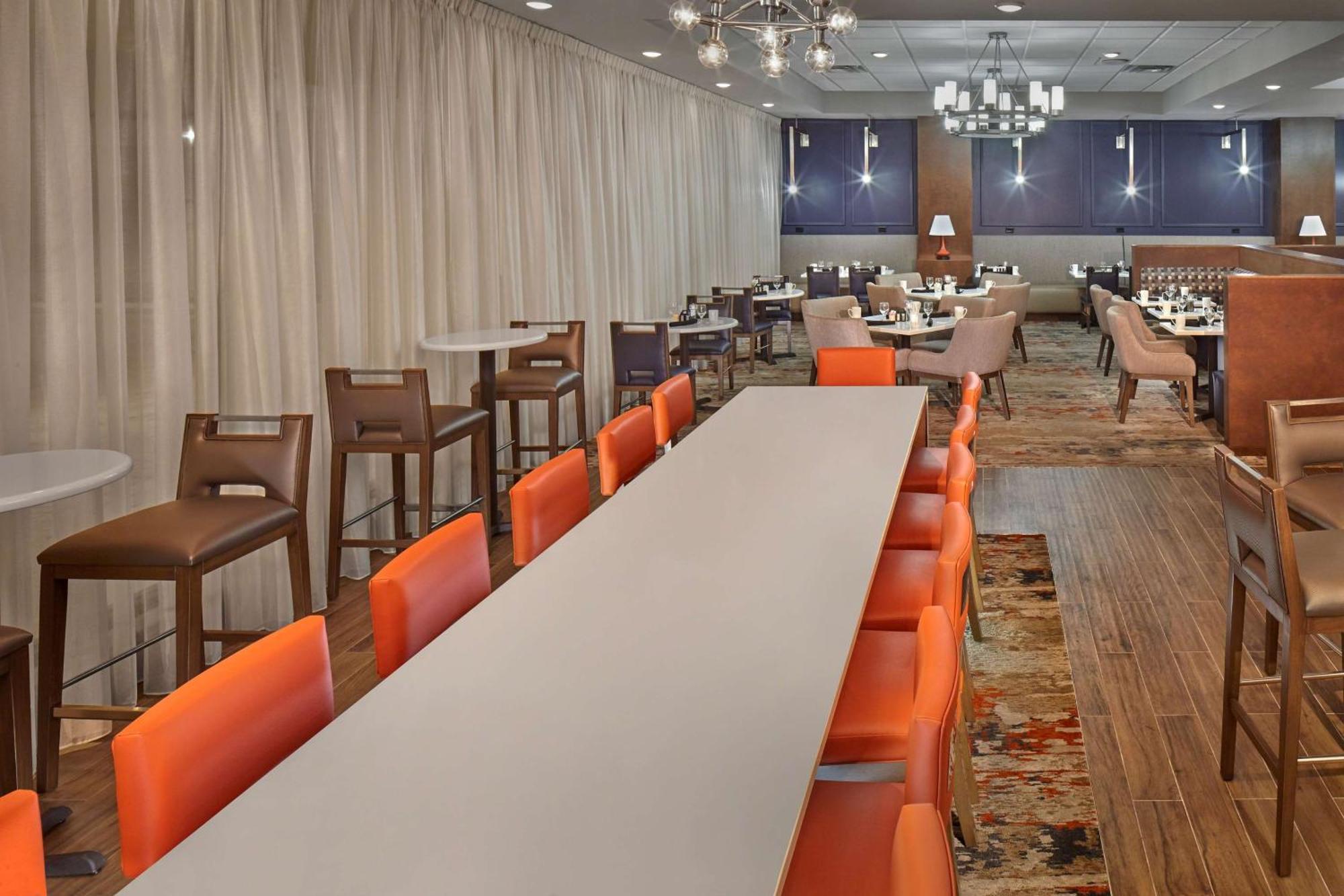 Doubletree By Hilton Little Rock Hotell Exteriör bild