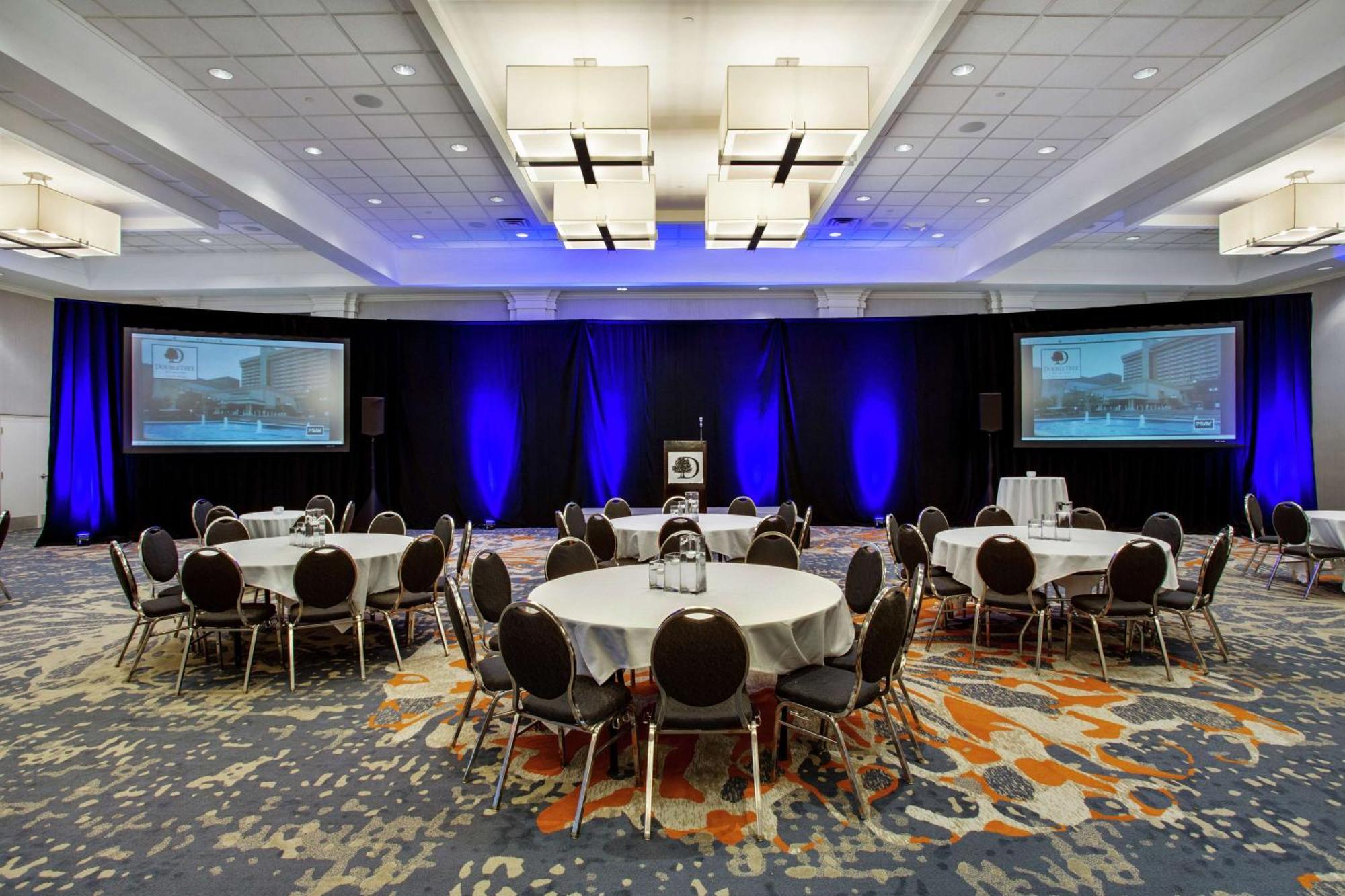 Doubletree By Hilton Little Rock Hotell Exteriör bild