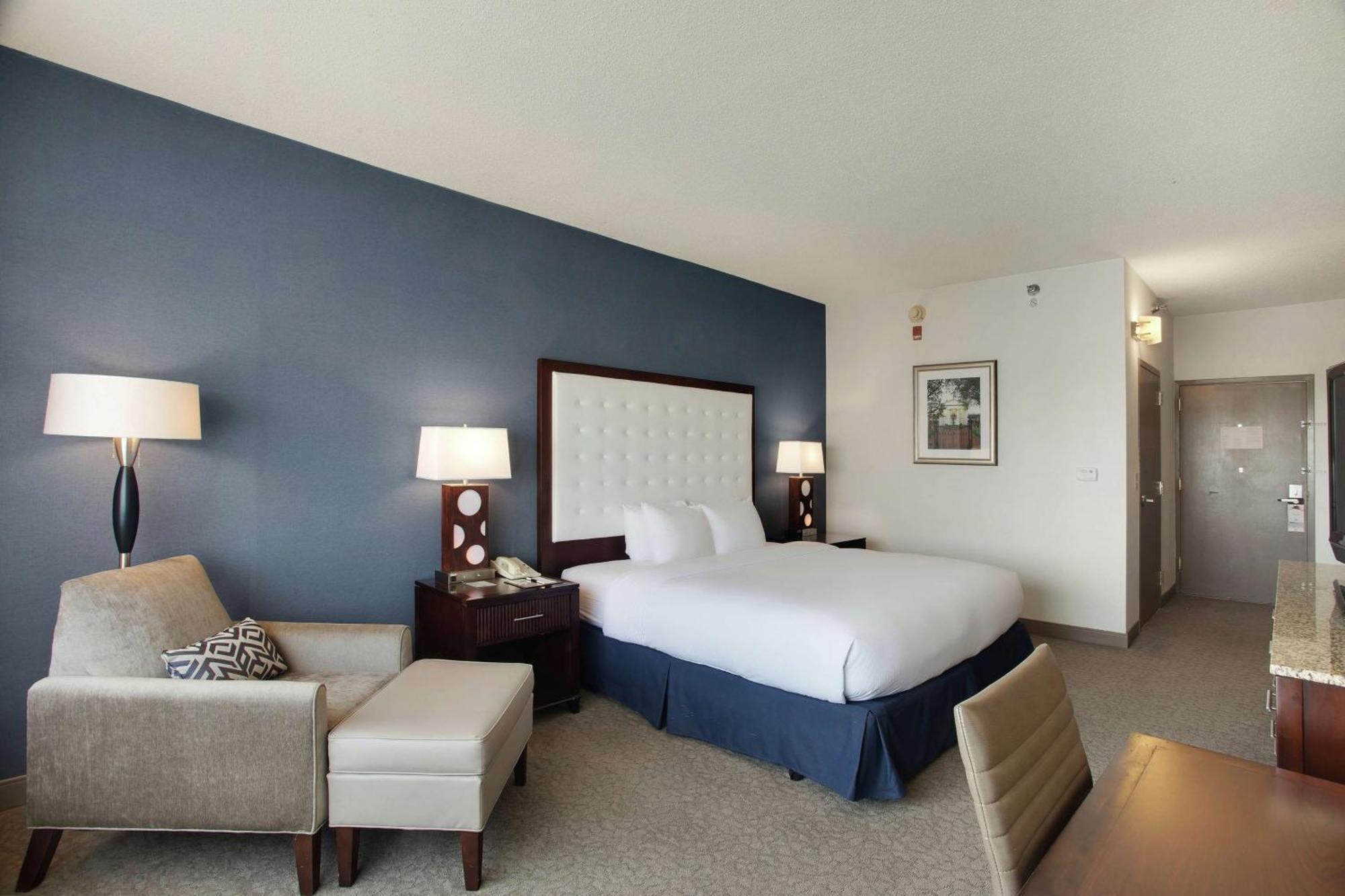 Doubletree By Hilton Little Rock Hotell Exteriör bild