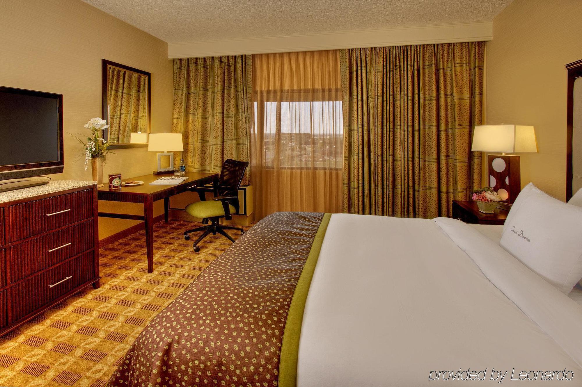 Doubletree By Hilton Little Rock Hotell Rum bild