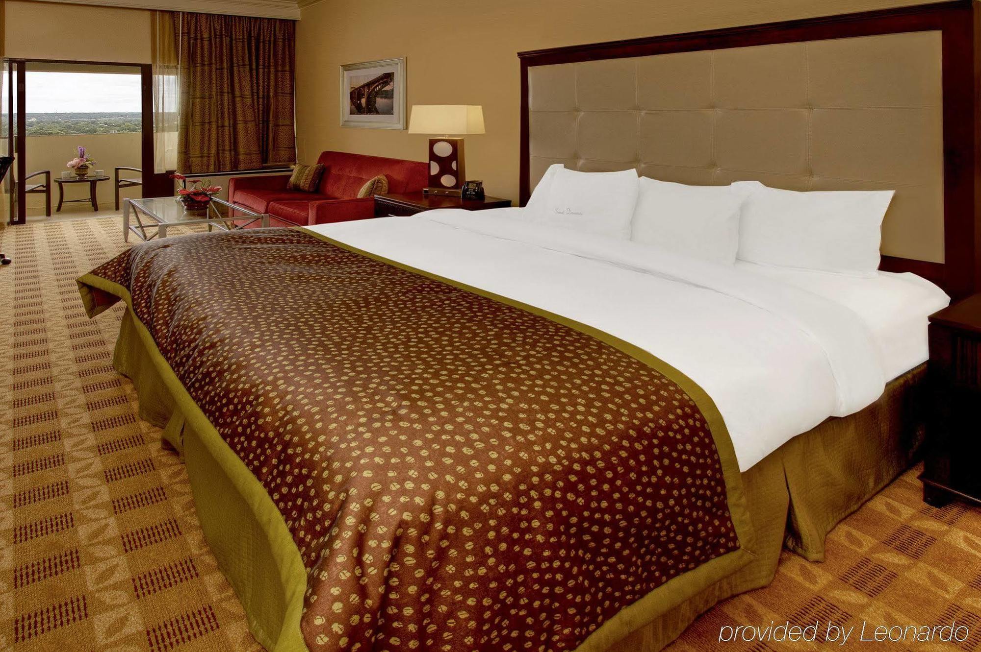 Doubletree By Hilton Little Rock Hotell Exteriör bild